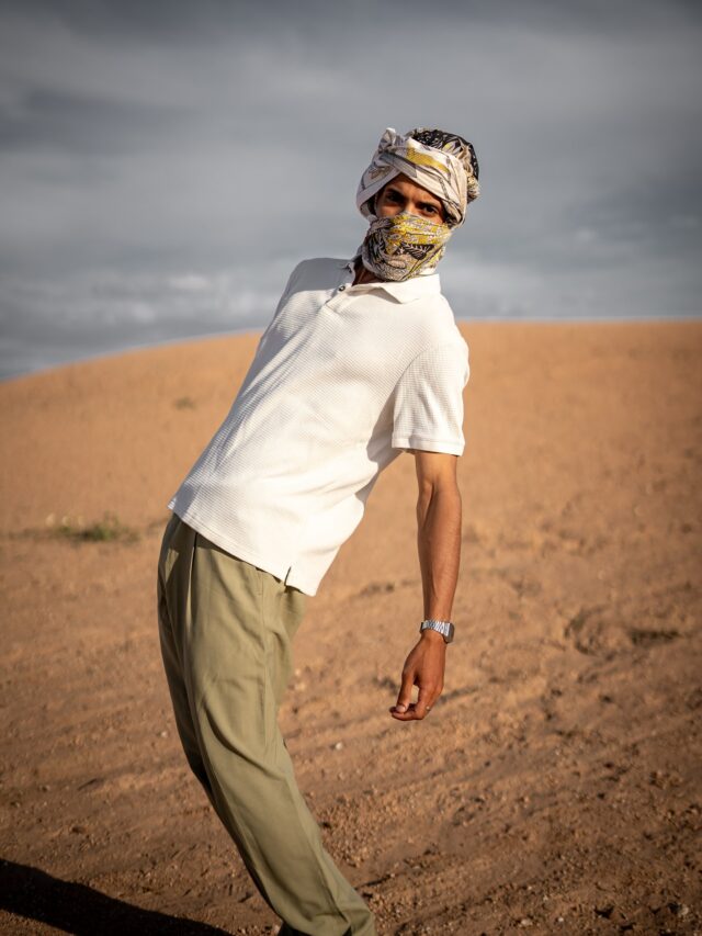 Wrapped in wind. Bloomed by fire.💨🔥

The Radiant Solar Bloom scarf turns the Agafay into a silk-painted battlefield.

#CONSTASY #SS25 #Zahara #Marrakech #SilkWithEdge #MadeInGreece #AgafayDesert #ZaharaCollection